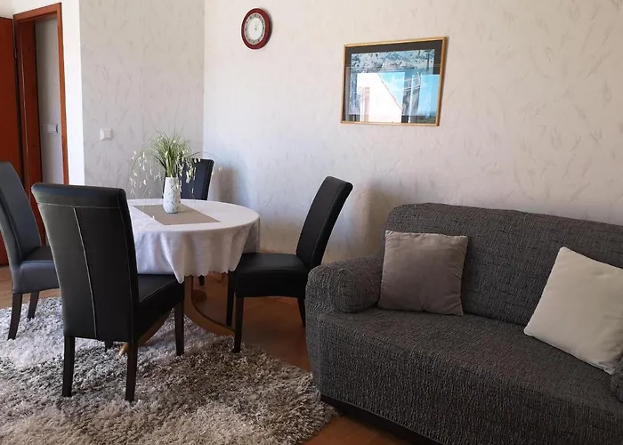 Gostinjska kuća & Anita 3*