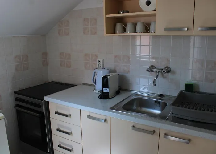 & Anita 3* Hvar Town