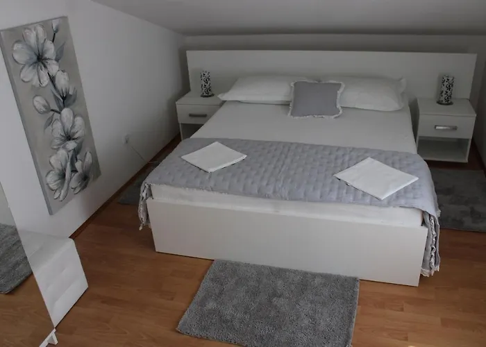 & Anita Gostinjska kuća 3*