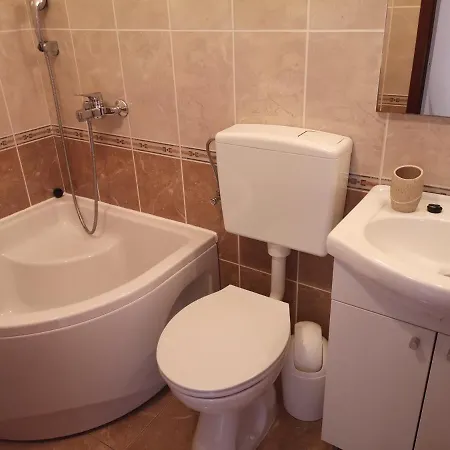 & Anita 招待所 赫瓦尔